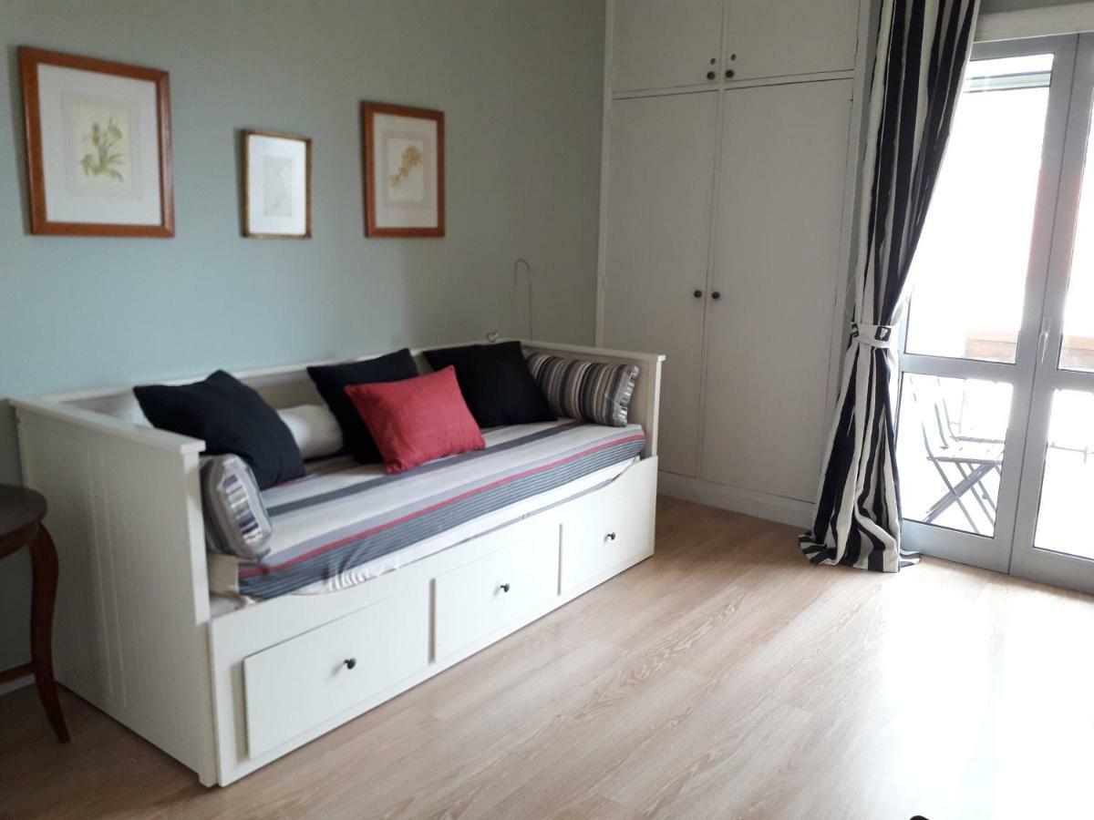 Peaceful Floor W Balconies - Cambridge Right - Ac Apartamento